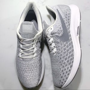 NIKE Zoom Pegasus 35